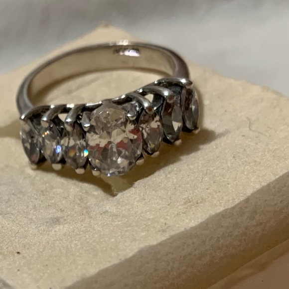 Sterling Silver 925JA Graduated Marquise Cut CZ Ring size 7 - Picture 12 of 13